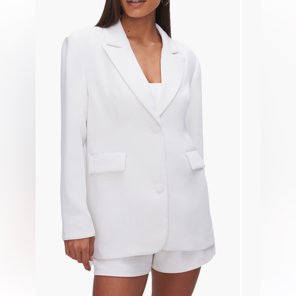 Good American luxe suiting boyfriend blazer